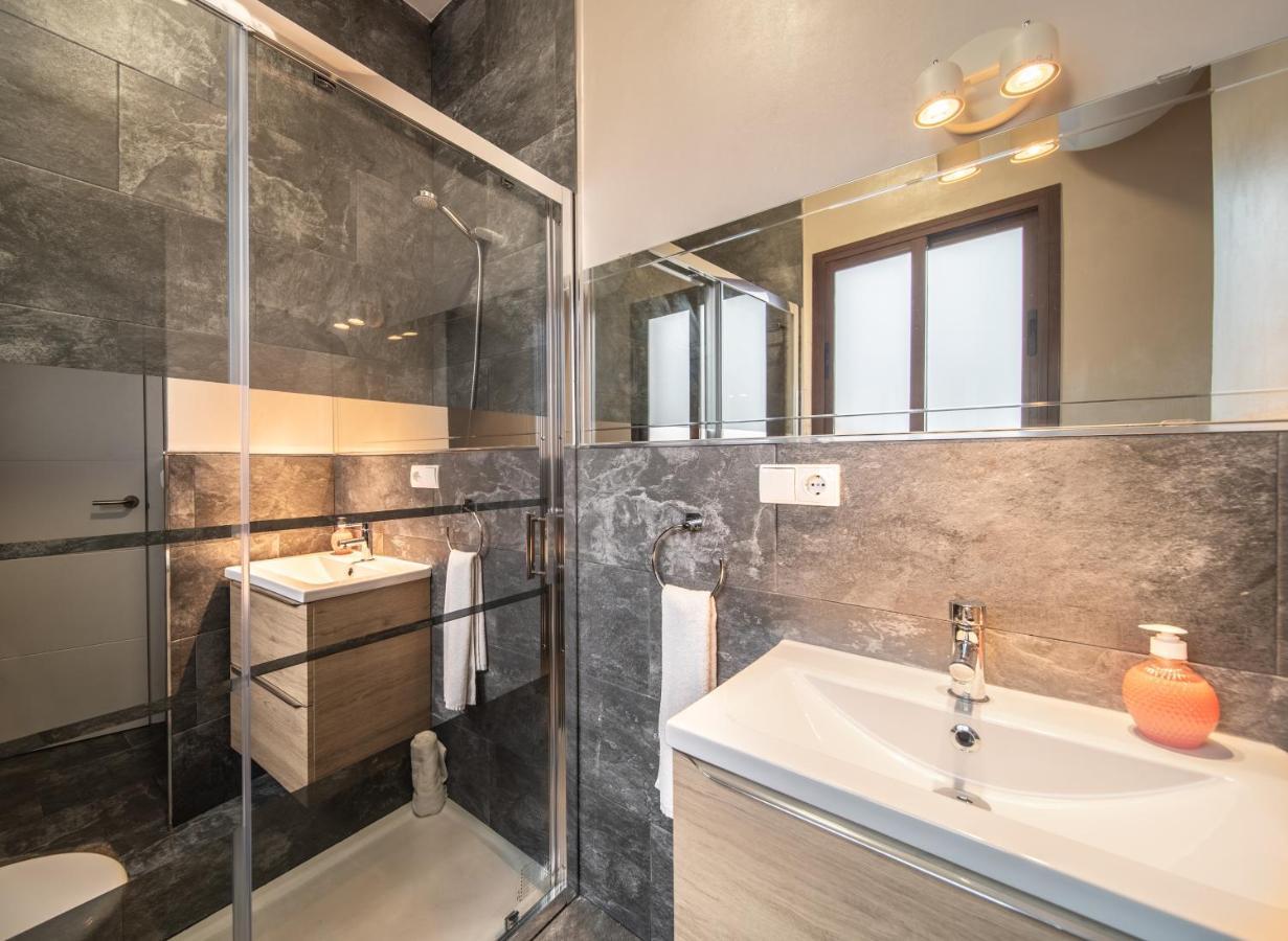 Apartamentos San Pedro Sevilla Eksteriør billede