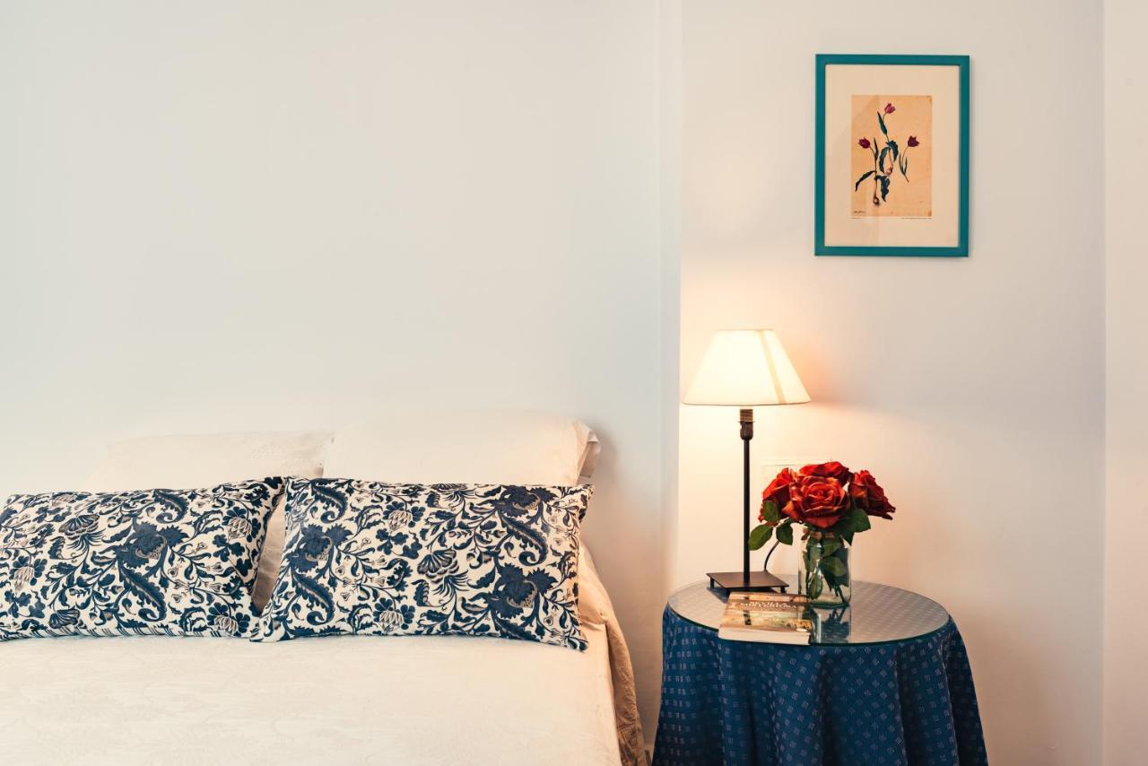 Apartamentos San Pedro Sevilla Eksteriør billede