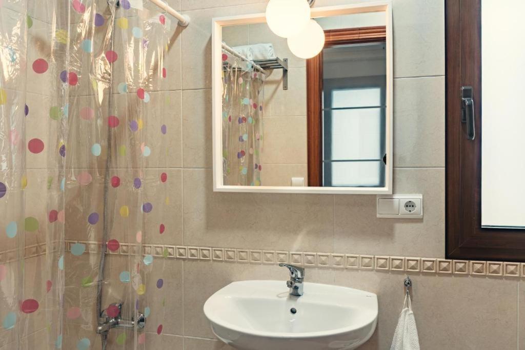 Apartamentos San Pedro Sevilla Eksteriør billede